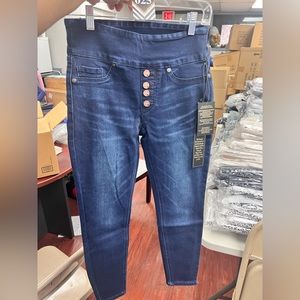 The appearance of the garment is unique